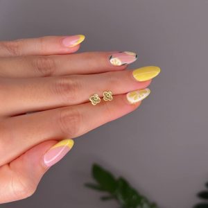 گوشواره میخی ونکلیف 2
