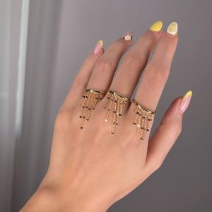 انگشتر شرابه ای